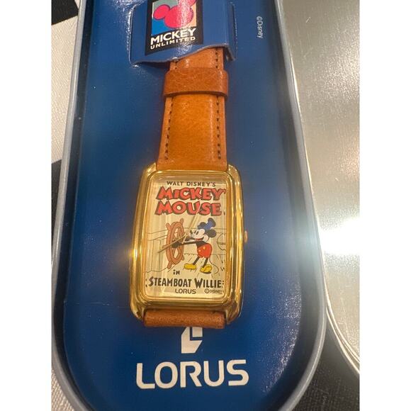 Vintage Lorus Steamboat Willie Mickey Mouse Disney watch NEW with original tim - Picture 2 of 6